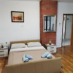 Apartment Niko