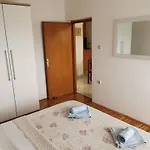 Apartment Niko Crikvenica