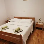 Apartment Niko *