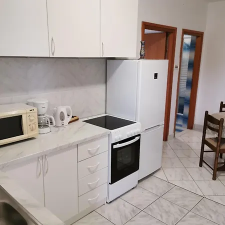 Niko Apartment *